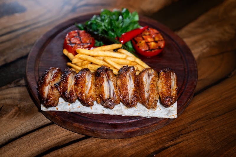 Wing Snob classic bone-in wings platter