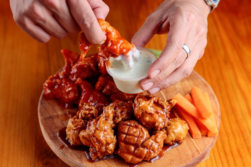 Lemon Pepper wings Wing Snob